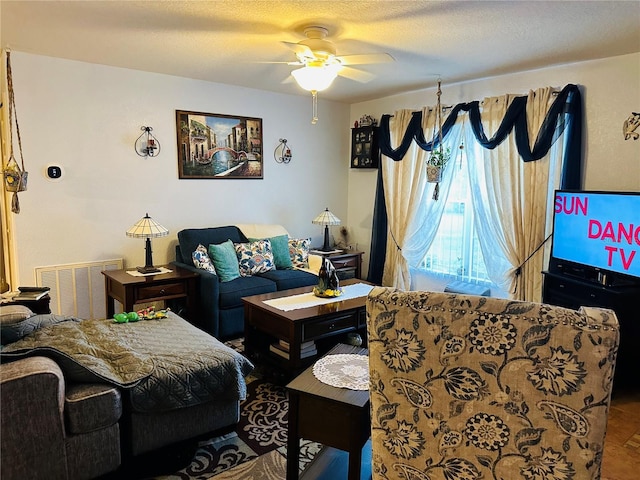 27 Cedar Tree Ter, Ocala, FL 34472 - living room featuring a ceiling fan