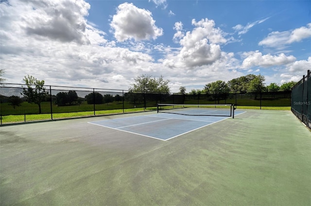 6405 SW 88th Loop, Ocala, FL 34476 - view of tennis court with community basketball court