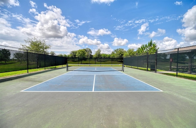6405 SW 88th Loop, Ocala, FL 34476 - view of tennis court with community basketball court