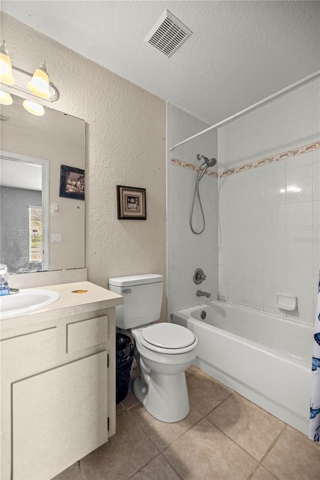9 Bahia Trace Loop, Ocala, FL 34472 - full bath featuring a textured wall, toilet, vanity, a textured ceiling, and shower / bathtub combination with curtain