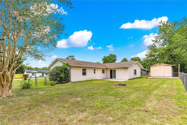 6989 SE 52nd Pl, Ocala, FL 34472 - back of property with concrete block siding