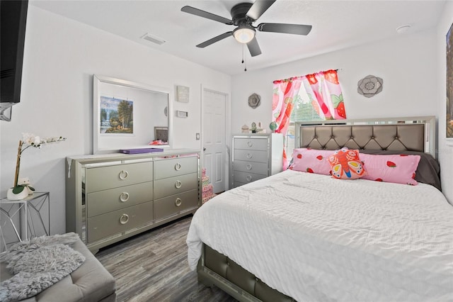 15324 SW 40th Place Rd, Ocala, FL 34481 - bedroom featuring wood finished floors and ceiling fan