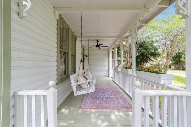 828 SE 3rd St, Ocala, FL 34471 - porch featuring a ceiling fan