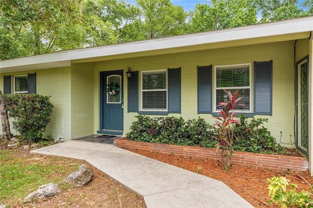 3331 SE 4th St, Ocala, FL 34471 - entrance to property featuring concrete block siding and a porch