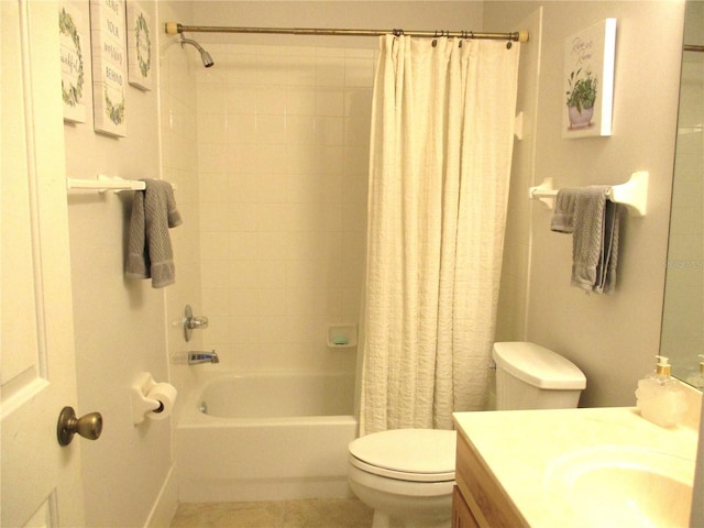 14192 SW 112th Cir, Dunnellon, FL 34432 - full bath with toilet, vanity, shower / bath combo with shower curtain, and tile patterned flooring