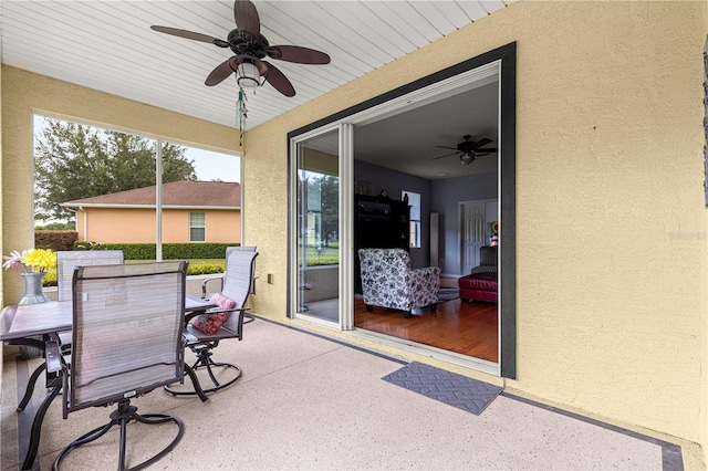 9551 SW 92nd Ter, Ocala, FL 34481 - view of patio / terrace featuring a ceiling fan and outdoor dining area
