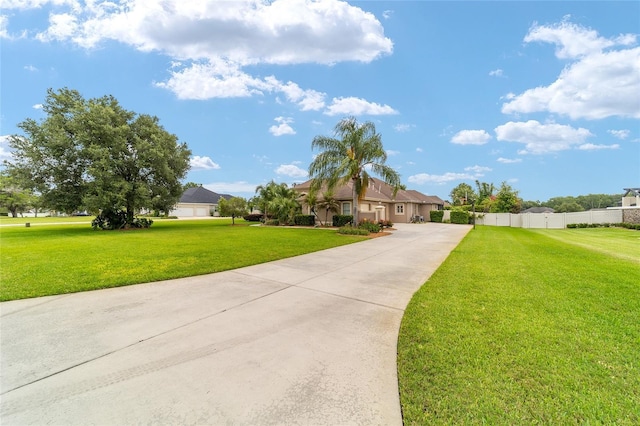 3986 SE 43rd Cir, Ocala, FL 34480 - single story home featuring concrete driveway
