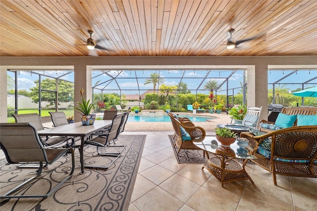 3986 SE 43rd Cir, Ocala, FL 34480 - view of patio featuring an outdoor hot tub, a lanai, and an outdoor pool