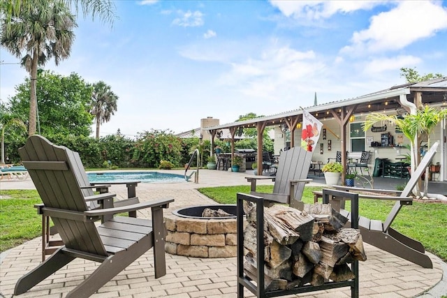 460 E Haines Blvd, Lake Alfred, FL 33850 - view of patio featuring an outdoor fire pit and an outdoor pool