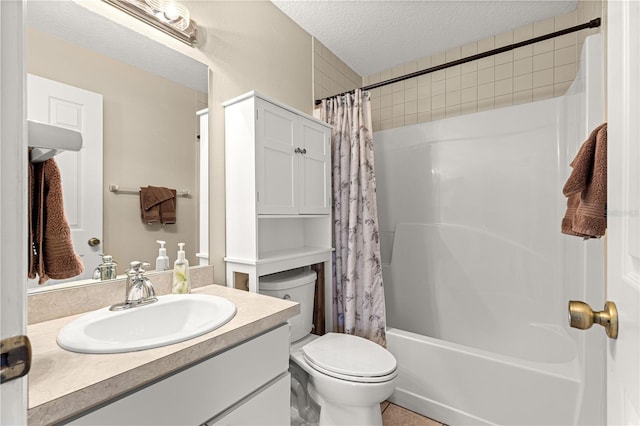 8732 SW 60th Cir, Ocala, FL 34476 - full bathroom with vanity, toilet, shower / bath combo, and a textured ceiling