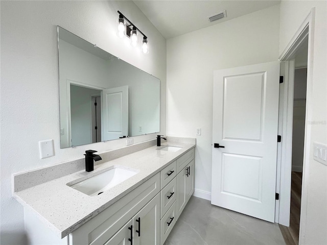 142 Guava Pass, Ocklawaha, FL 32179 - full bathroom featuring double vanity