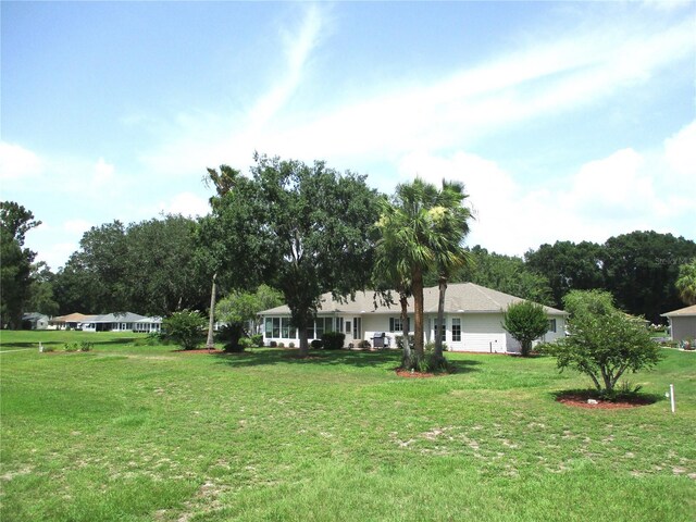 14695 SW 112th Cir, Dunnellon, FL 34432 - view of grassy yard