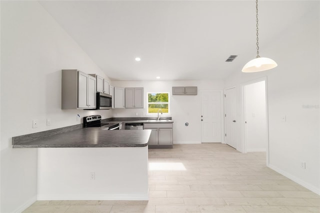 6 Locust Loop Crse, Ocala, FL 34472 - kitchen featuring stainless steel appliances, gray cabinetry, dark countertops, a peninsula, and recessed lighting