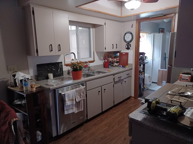 8343 SW 105th Pl, Ocala, FL 34481 - kitchen featuring a ceiling fan, dark wood-type flooring, white cabinets, and appliances with stainless steel finishes