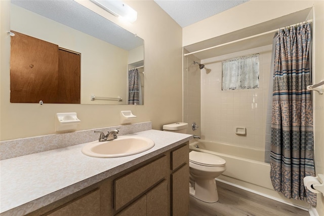 10012 SW 88th Ct, Ocala, FL 34481 - bathroom with toilet, wood finished floors, vanity, and shower / tub combo with curtain
