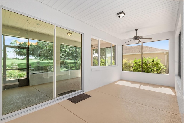 9805 SW 95th Loop, Ocala, FL 34481 - unfurnished sunroom with a ceiling fan and healthy amount of natural light
