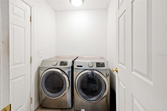 32 Dogwood Drive Loop, Ocala, FL 34472 - laundry room with separate washer and dryer