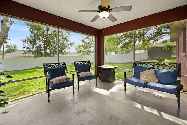 32 Dogwood Drive Loop, Ocala, FL 34472 - sunroom / solarium with a ceiling fan