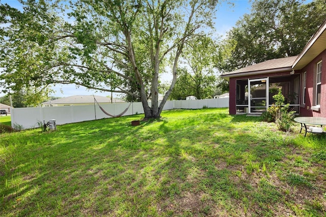 32 Dogwood Drive Loop, Ocala, FL 34472 - view of yard featuring a sunroom