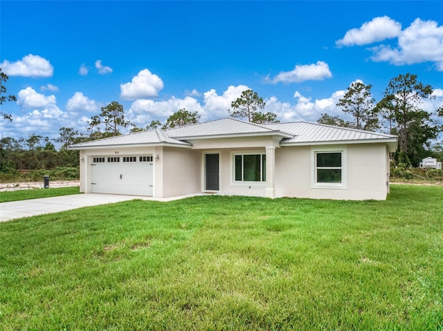 9131 Canter Path, Sebring, FL 33870 - ranch-style home featuring stucco siding, a garage, concrete driveway, and a front lawn