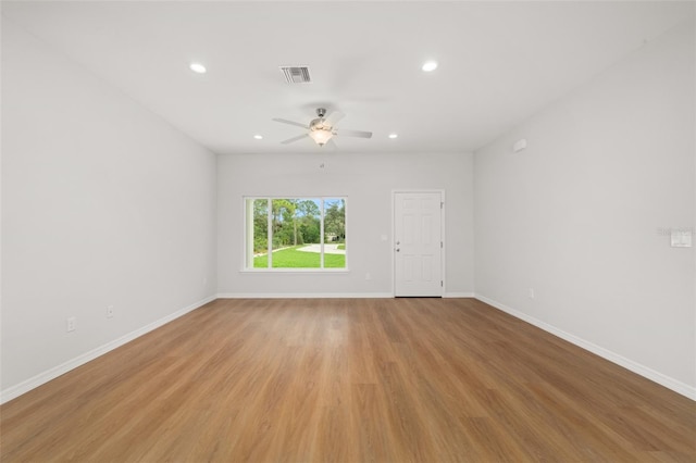 9131 Canter Path, Sebring, FL 33870 - spare room with light wood-style floors, recessed lighting, and a ceiling fan