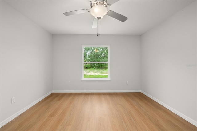 9131 Canter Path, Sebring, FL 33870 - empty room with light wood-style flooring and ceiling fan