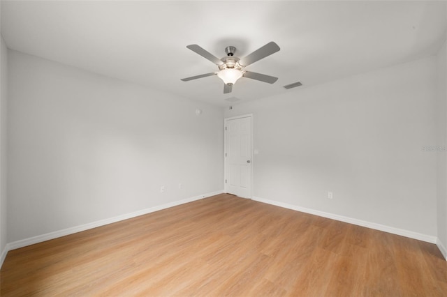 9131 Canter Path, Sebring, FL 33870 - unfurnished room with light wood finished floors and a ceiling fan