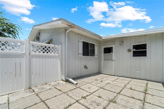 10210 SW 93rd Ave, Ocala, FL 34481 - view of patio / terrace featuring a gate