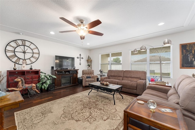 6646 SW 64th Ave, Ocala, FL 34476 - living area with wood finished floors, ceiling fan, and recessed lighting