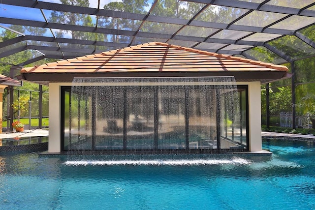 695 SE 47th Loop, Ocala, FL 34480 - swimming pool with a lanai