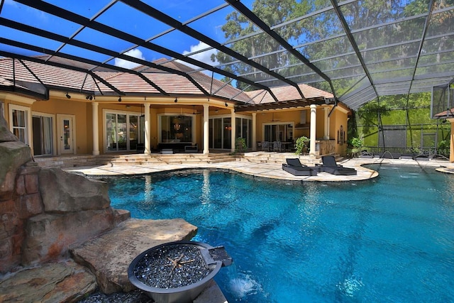 695 SE 47th Loop, Ocala, FL 34480 - swimming pool with a patio area and a lanai