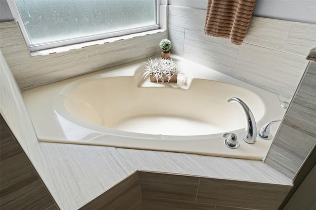 1584 Silhouette Dr, Clermont, FL 34711 - bathroom view of a garden tub