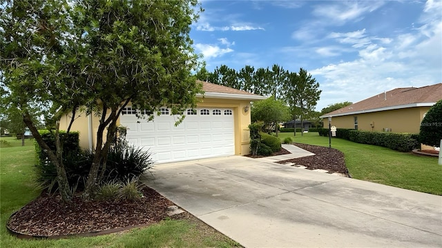9490 SW 94th Ct, Ocala, FL 34481 - garage with concrete driveway