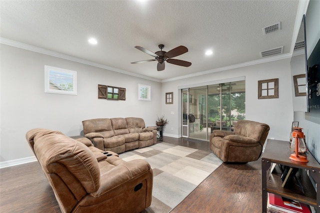 7839 SW 97th Cir, Ocala, FL 34481 - living area featuring ceiling fan, wood finished floors, recessed lighting, crown molding, and a textured ceiling