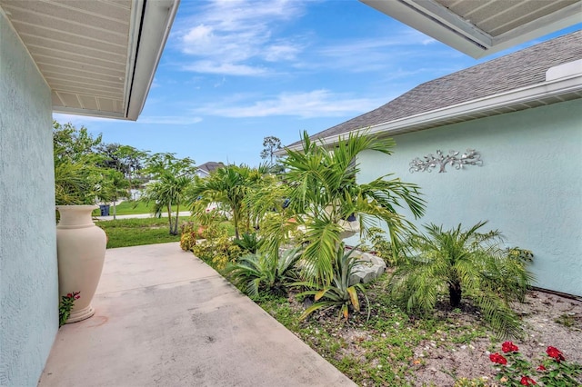 502 SE Guava Ter, Port St Lucie, FL 34983 - view of patio
