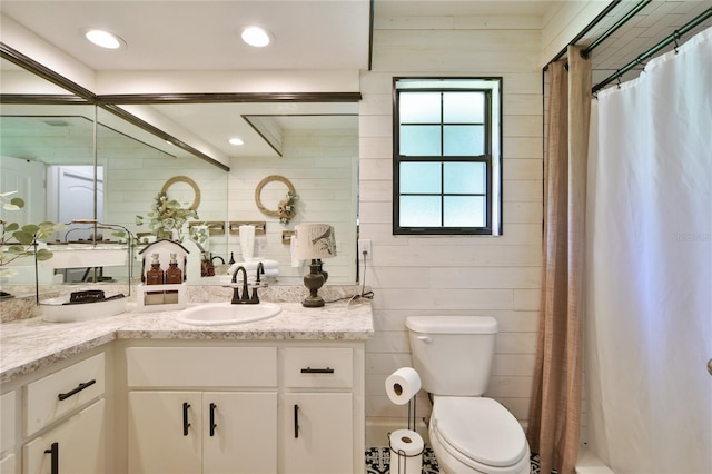 2855 SE 38th St, Ocala, FL 34480 - full bathroom with vanity and shower / tub combo with curtain
