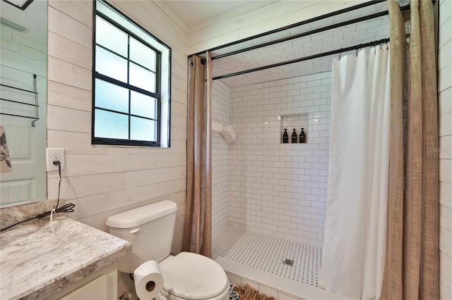 2855 SE 38th St, Ocala, FL 34480 - bathroom featuring vanity and a stall shower