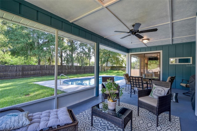 2855 SE 38th St, Ocala, FL 34480 - sunroom / solarium with a ceiling fan and outdoor lounge area