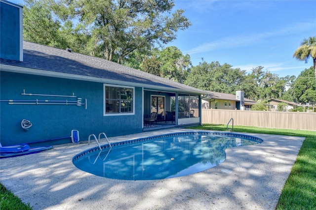 2855 SE 38th St, Ocala, FL 34480 - view of swimming pool with a patio area