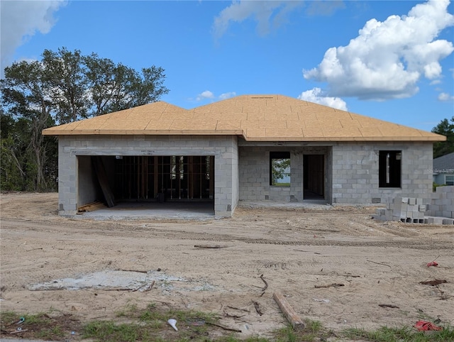 13322 SW 85th Cir, Ocala, FL 34473 - view of front facade with an attached garage and driveway