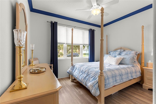 9925 SW 95th Loop, Ocala, FL 34481 - bedroom featuring light wood-type flooring, ceiling fan, and ornamental molding