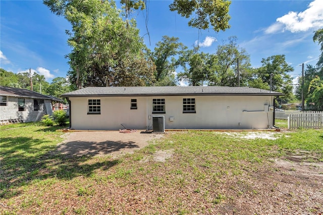 1636 SW 5th Pl, Ocala, FL 34471 - rear view of house featuring stucco siding