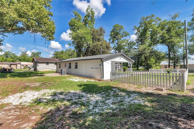 1636 SW 5th Pl, Ocala, FL 34471 - rear view of house