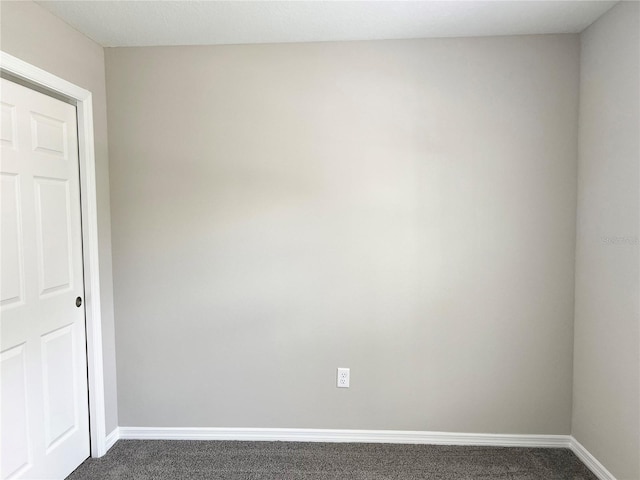 185 Malauka Loop, Ocklawaha, FL 32179 - spare room featuring carpet flooring