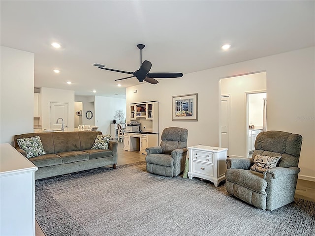 19424 SW 77th Loop, Dunnellon, FL 34432 - living room with a ceiling fan and recessed lighting