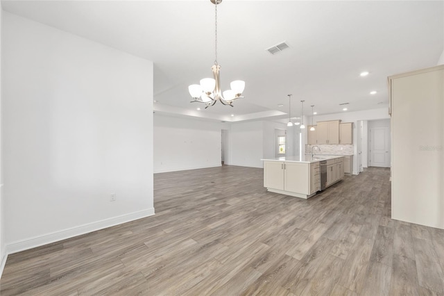10561 SW 98th Pl, Ocala, FL 34481 - kitchen with open floor plan, recessed lighting, a chandelier, light countertops, and tasteful backsplash