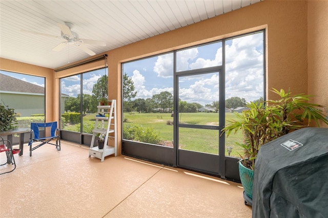 9236 SW 91st Court Rd, Ocala, FL 34481 - sunroom / solarium with a ceiling fan and view of golf course