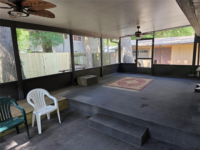 315 NE 2nd Ave, Williston, FL 32696 - sunroom featuring a ceiling fan