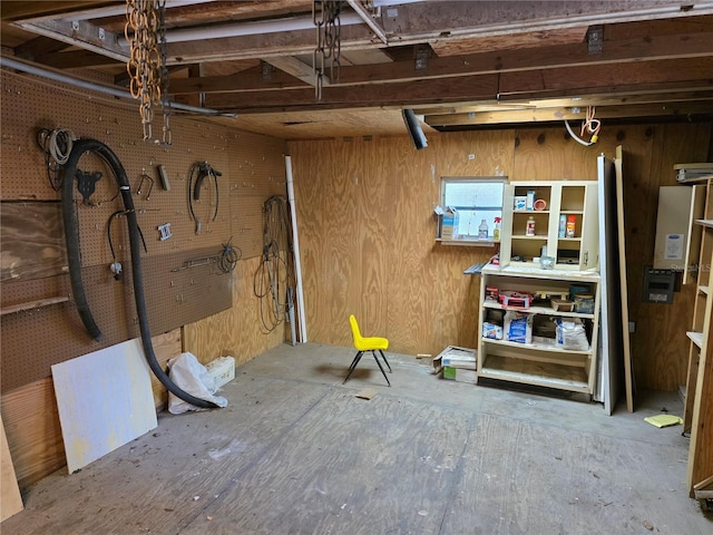 315 NE 2nd Ave, Williston, FL 32696 - basement featuring wood walls