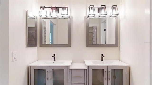 4121 SW 6th Ave, Ocala, FL 34471 - bathroom featuring two vanities